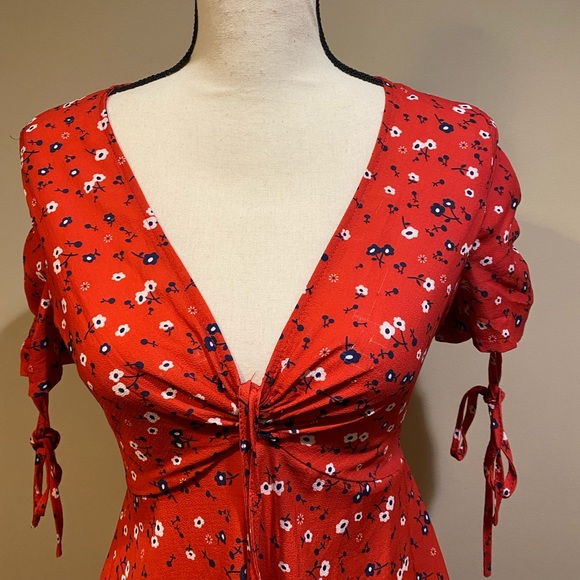 Princess Polly Red Floral Tie Mini V-Neck Dress - Picture 3 of 14